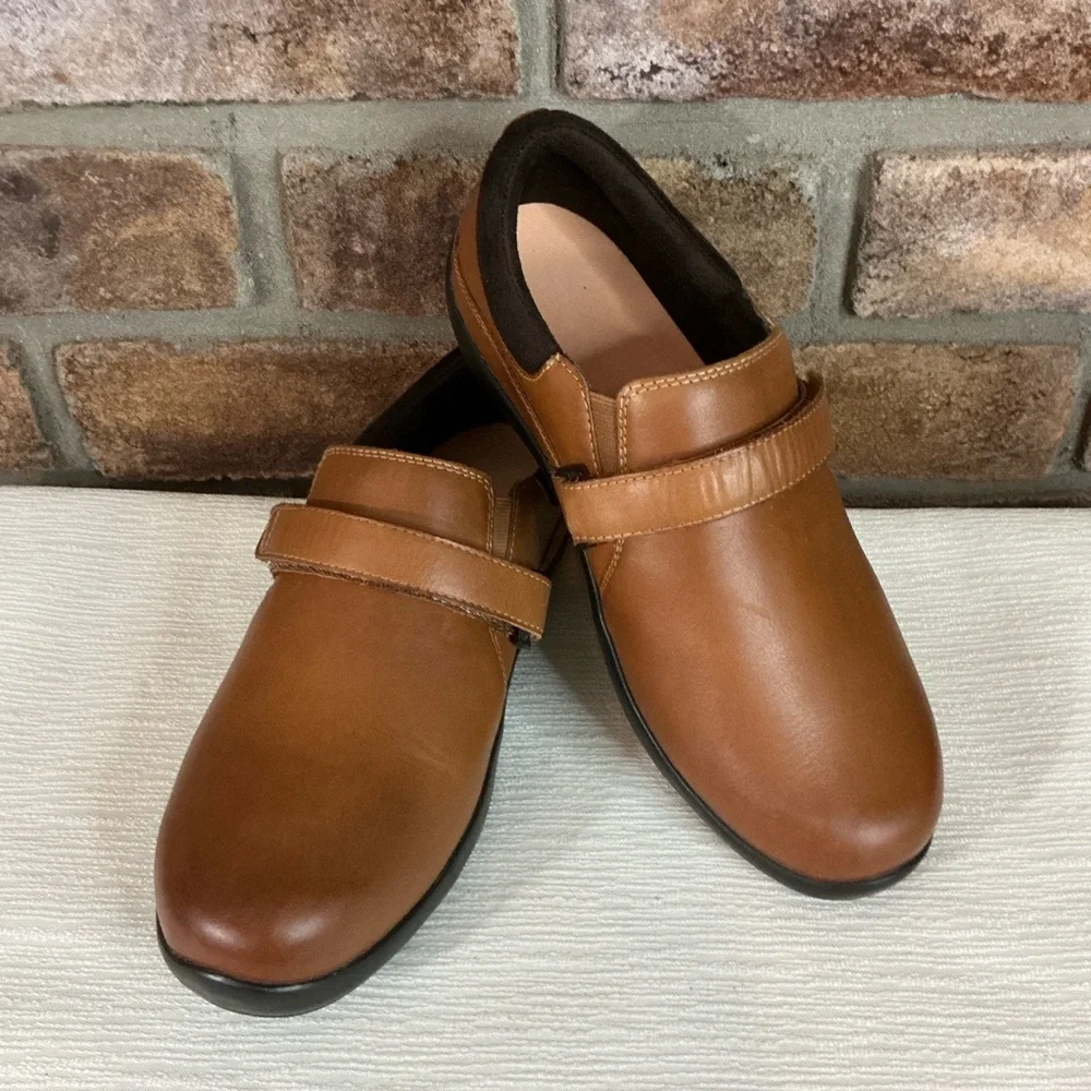 ANODYNE Women’s Cognac Leather Diabetic Shoes W/Orthotic Inserts
